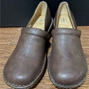 G. H. Bass & Co. Women's Brown Leather Mules